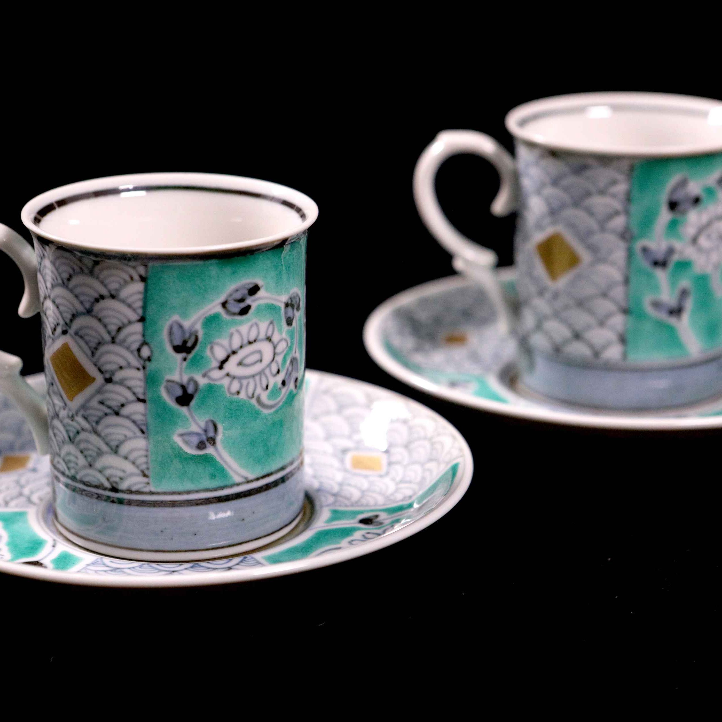 Set of coffee cup and plate.
